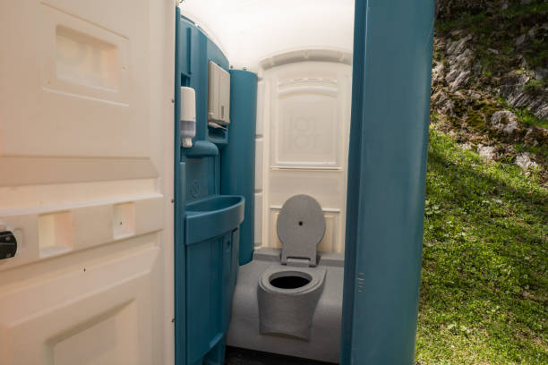 Best Porta potty delivery and setup  in Ellettsville, IN